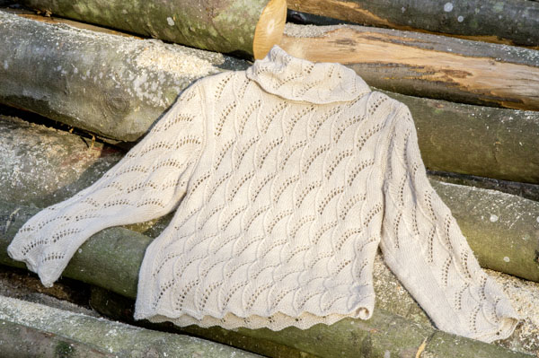 Pullover Mit Ajourmuster Und Lockerem Rollkragen Stricken Hakeln Design Wiese De